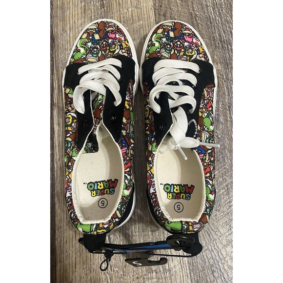 NWT New Nintendo Super Mario Bros Low Top Shoes Youth Size 5 Gamer Luigi Yoshi - Picture 5 of 11